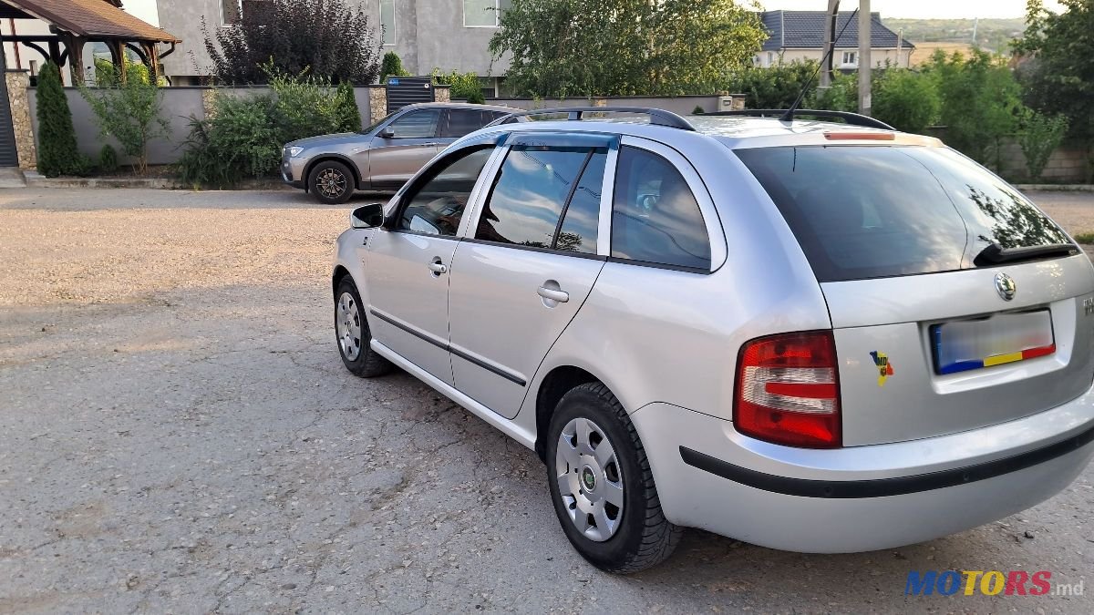 2005' Skoda Fabia photo #5