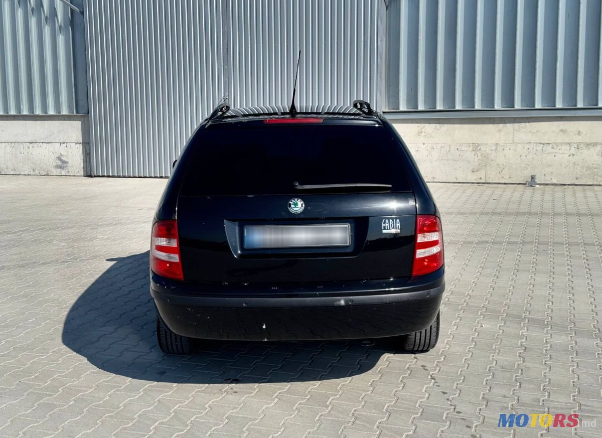 2006' Skoda Fabia photo #5