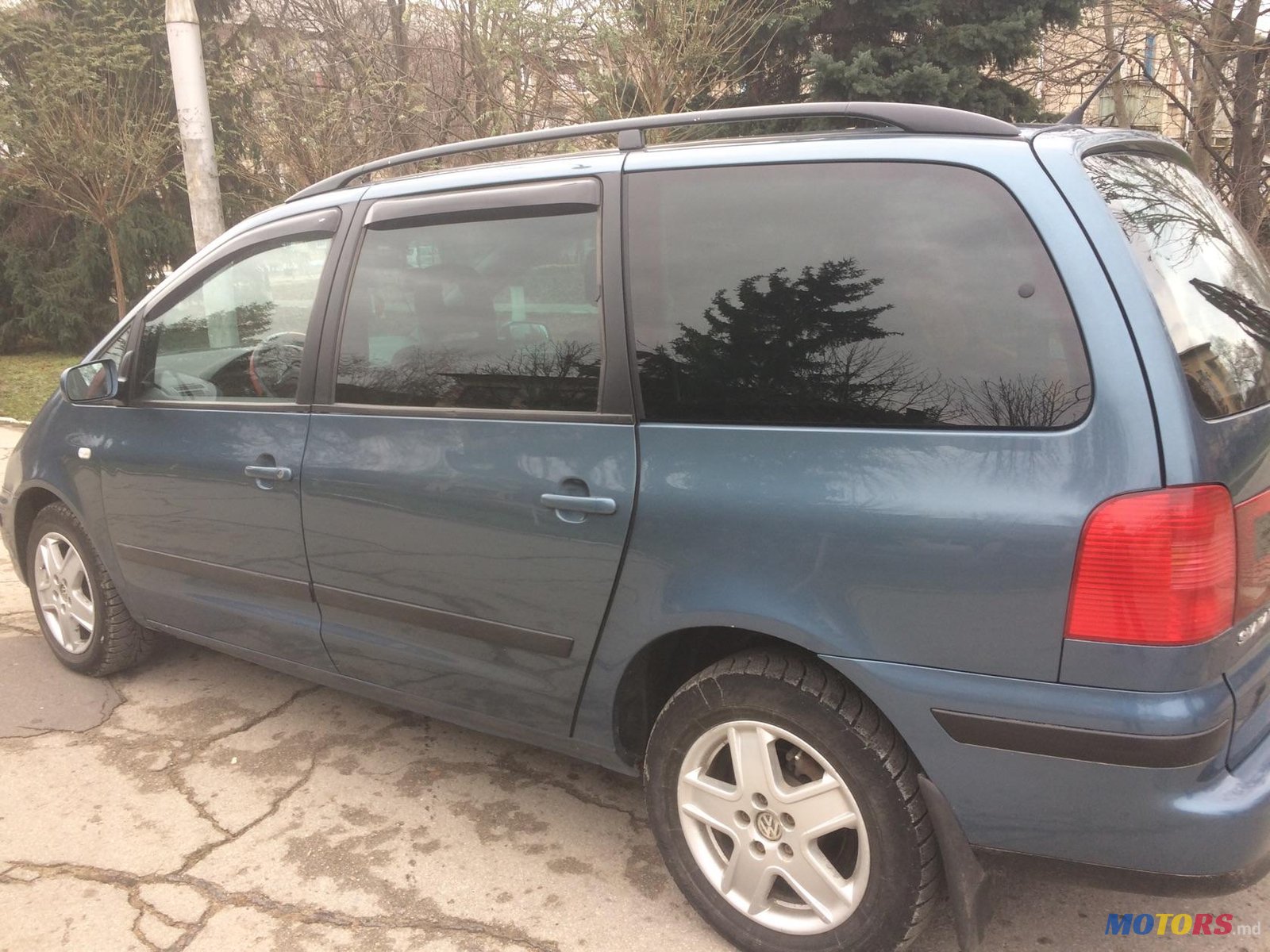 2001' Volkswagen Sharan photo #2
