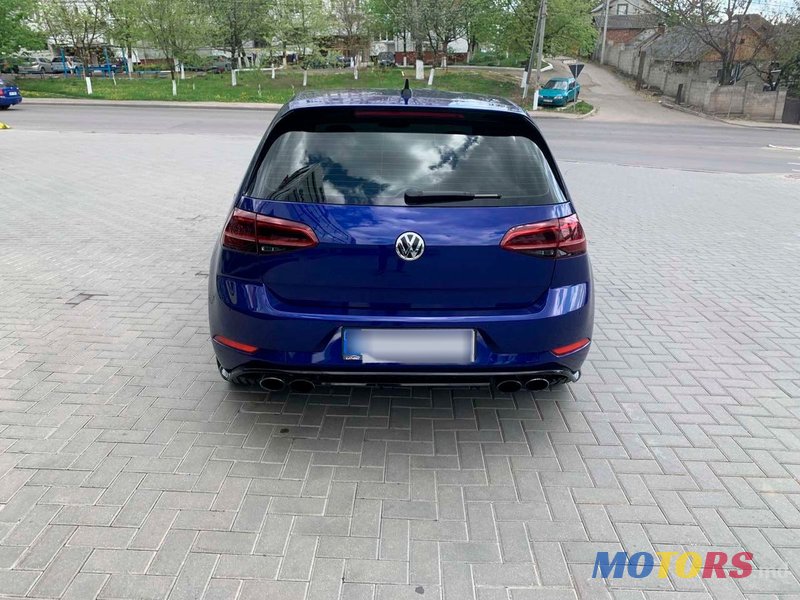 2018' Volkswagen Golf photo #6