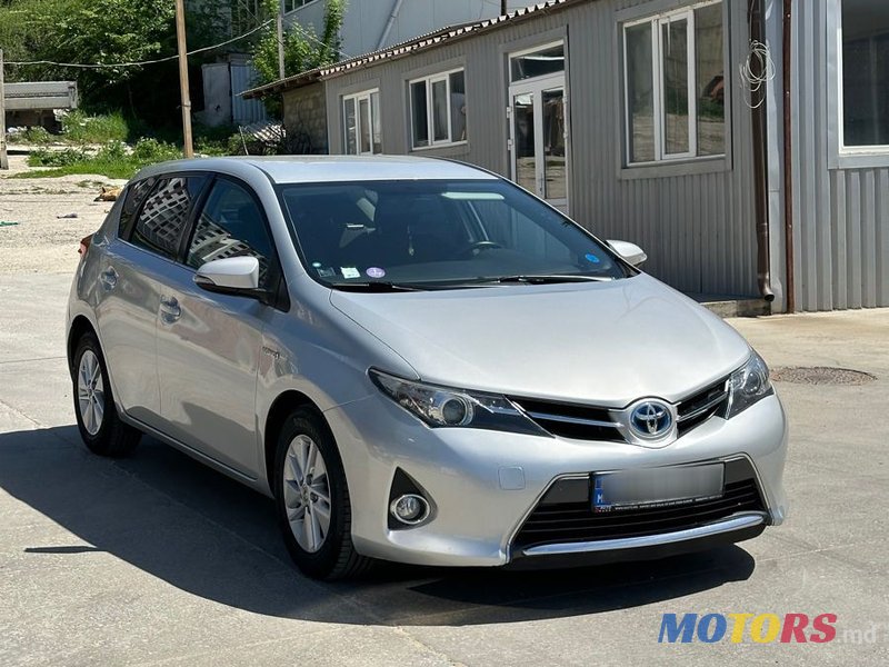 2014' Toyota Auris photo #6