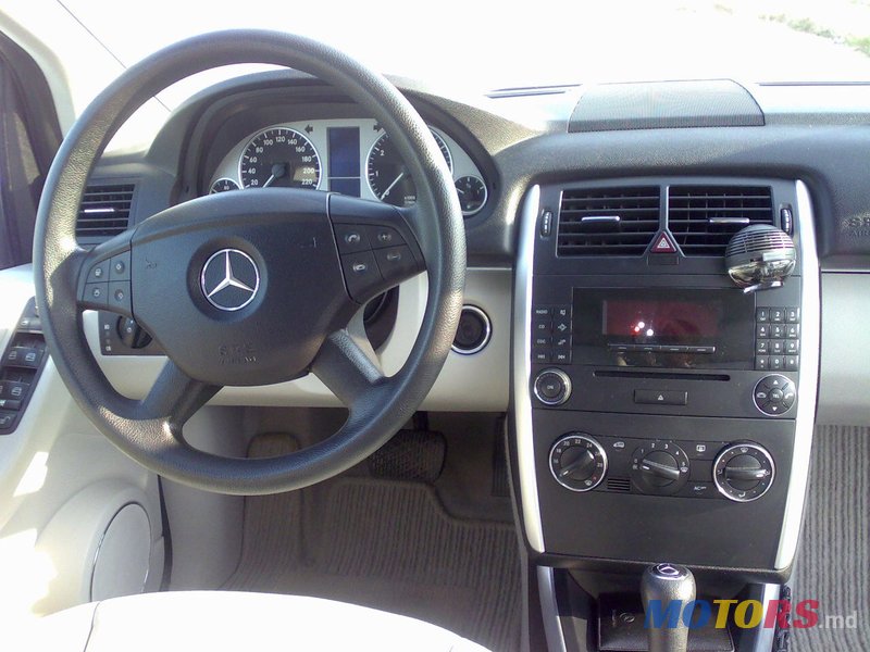 2006' Mercedes-Benz B 170 photo #2