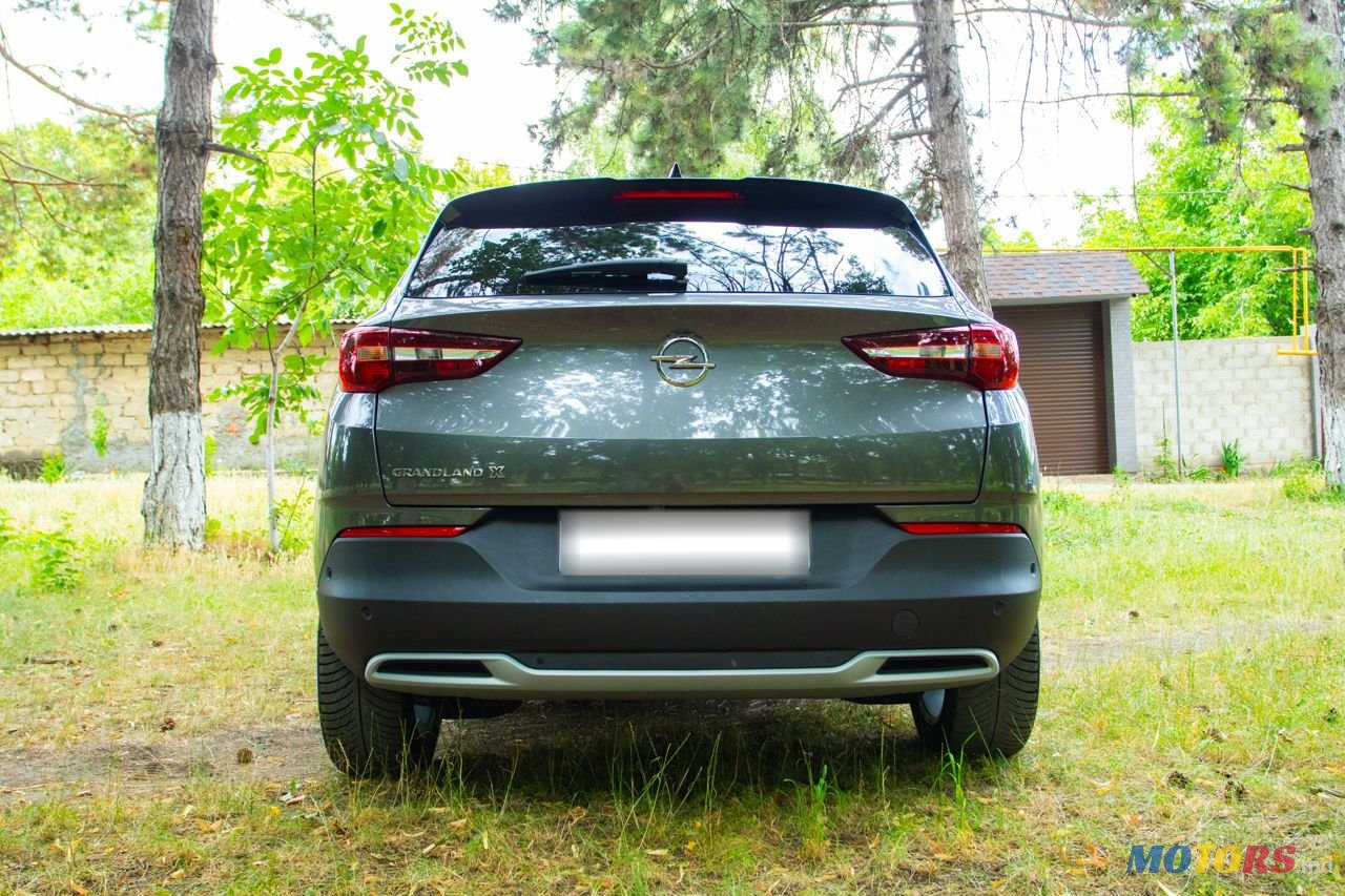 2020' Opel Grandland X photo #3
