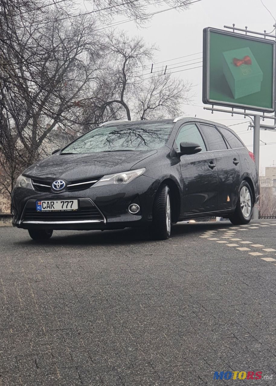 2014' Toyota Auris photo #1