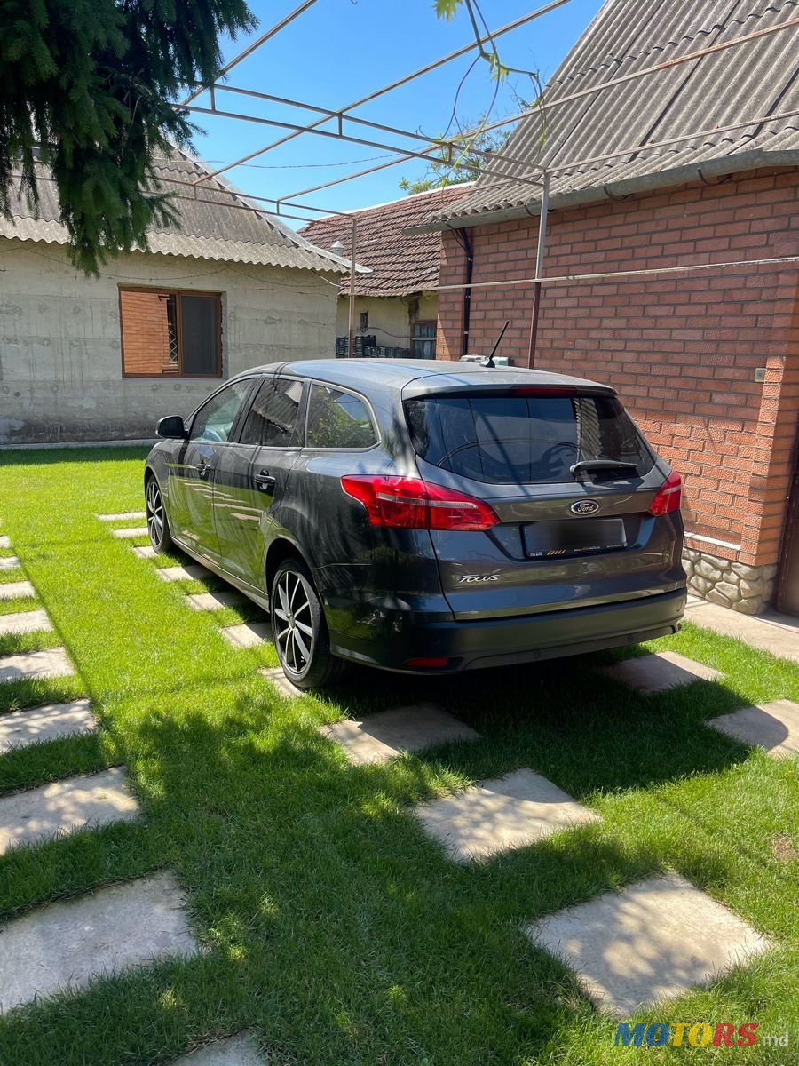 2017' Ford Focus photo #3