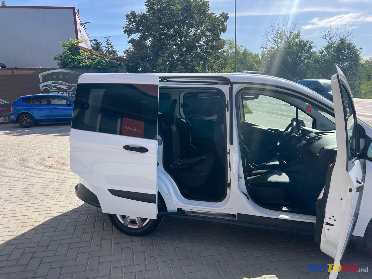 2017' Ford Tourneo Courier photo #2