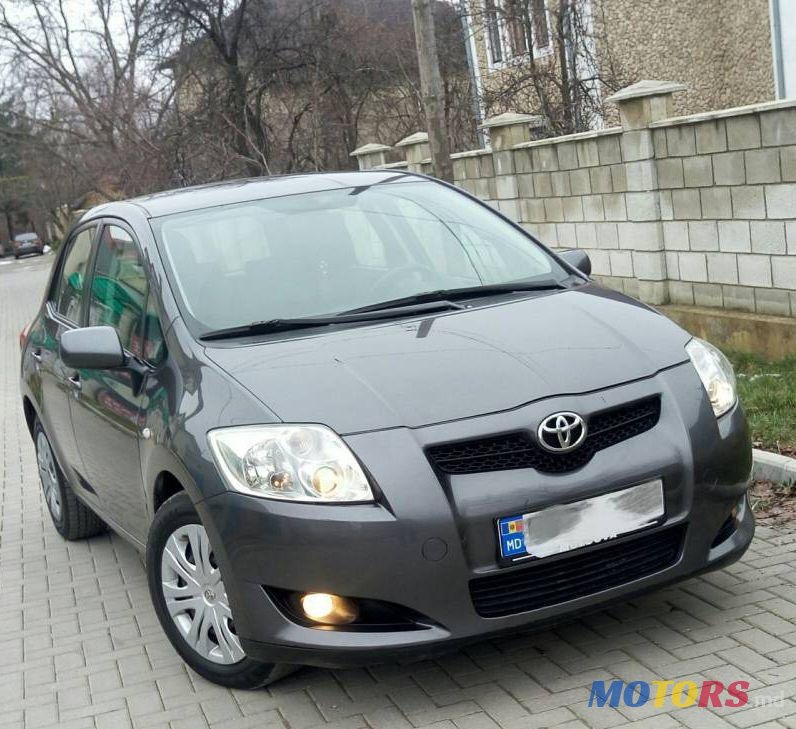 2007' Toyota Auris photo #1