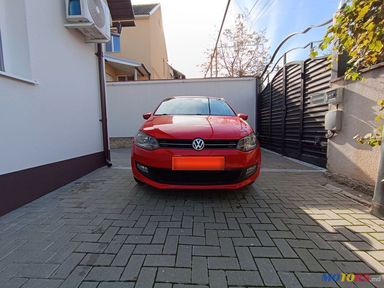 2010' Volkswagen Polo photo #6