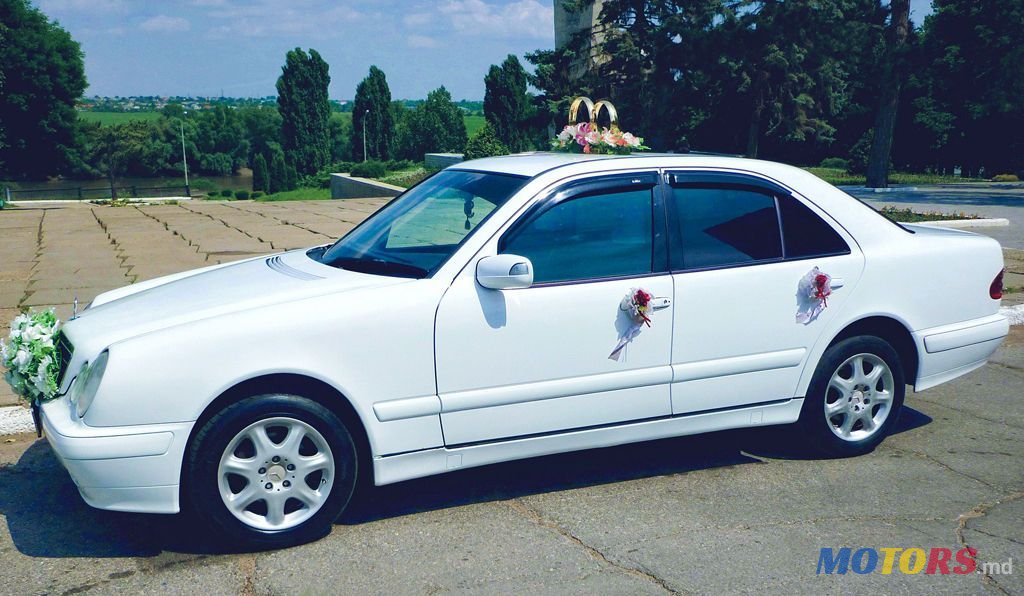2001' Mercedes-Benz E Класс photo #2