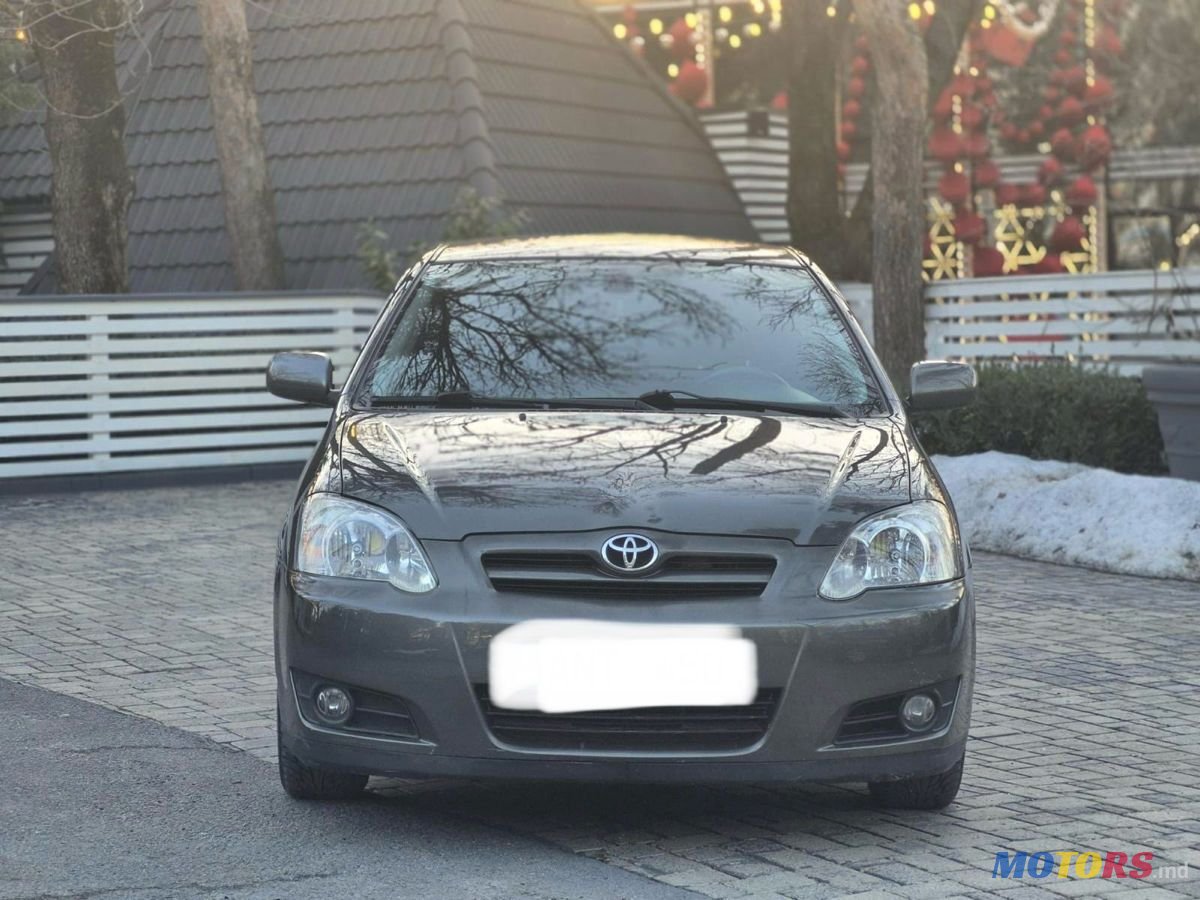 2004' Toyota Corolla photo #5