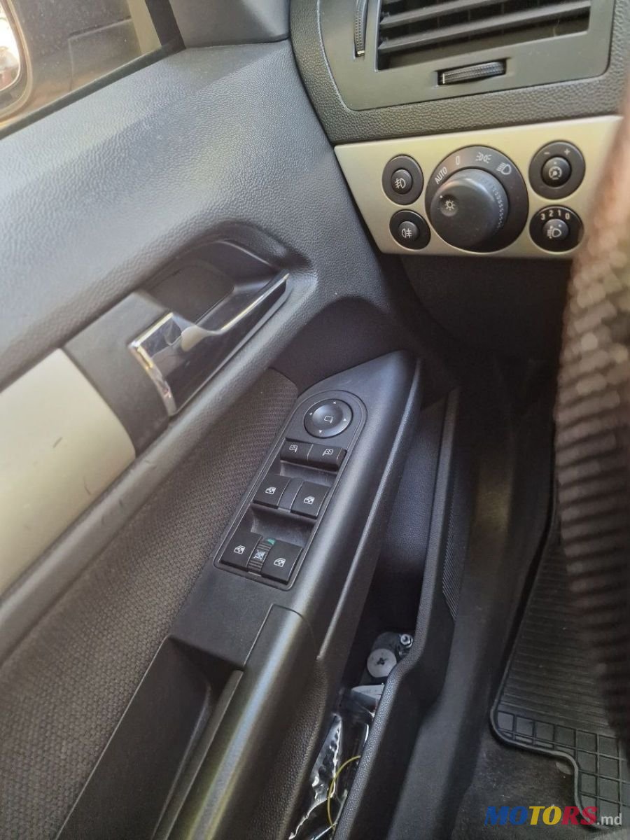 2007' Opel Astra photo #5