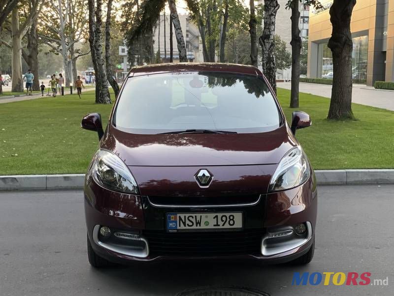 2012' Renault Scenic photo #1