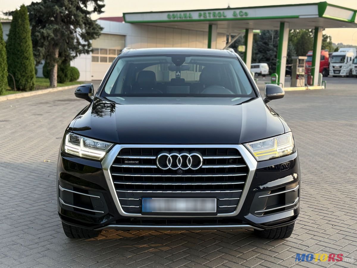 2017' Audi Q7 photo #2
