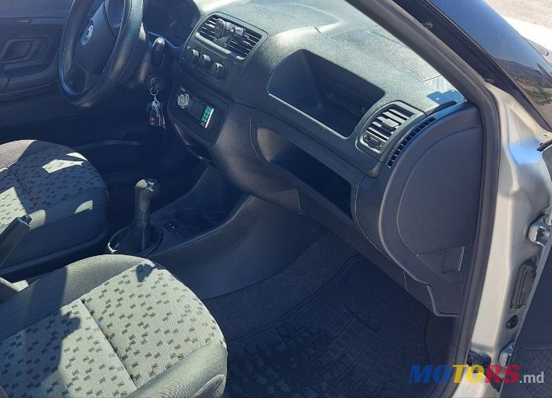 2009' Skoda Roomster photo #5