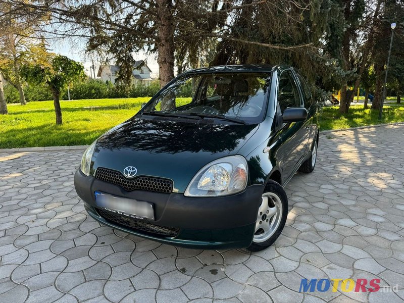 2002' Toyota Yaris photo #1