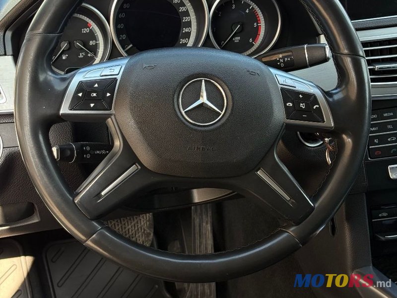 2016' Mercedes-Benz E-Class photo #4