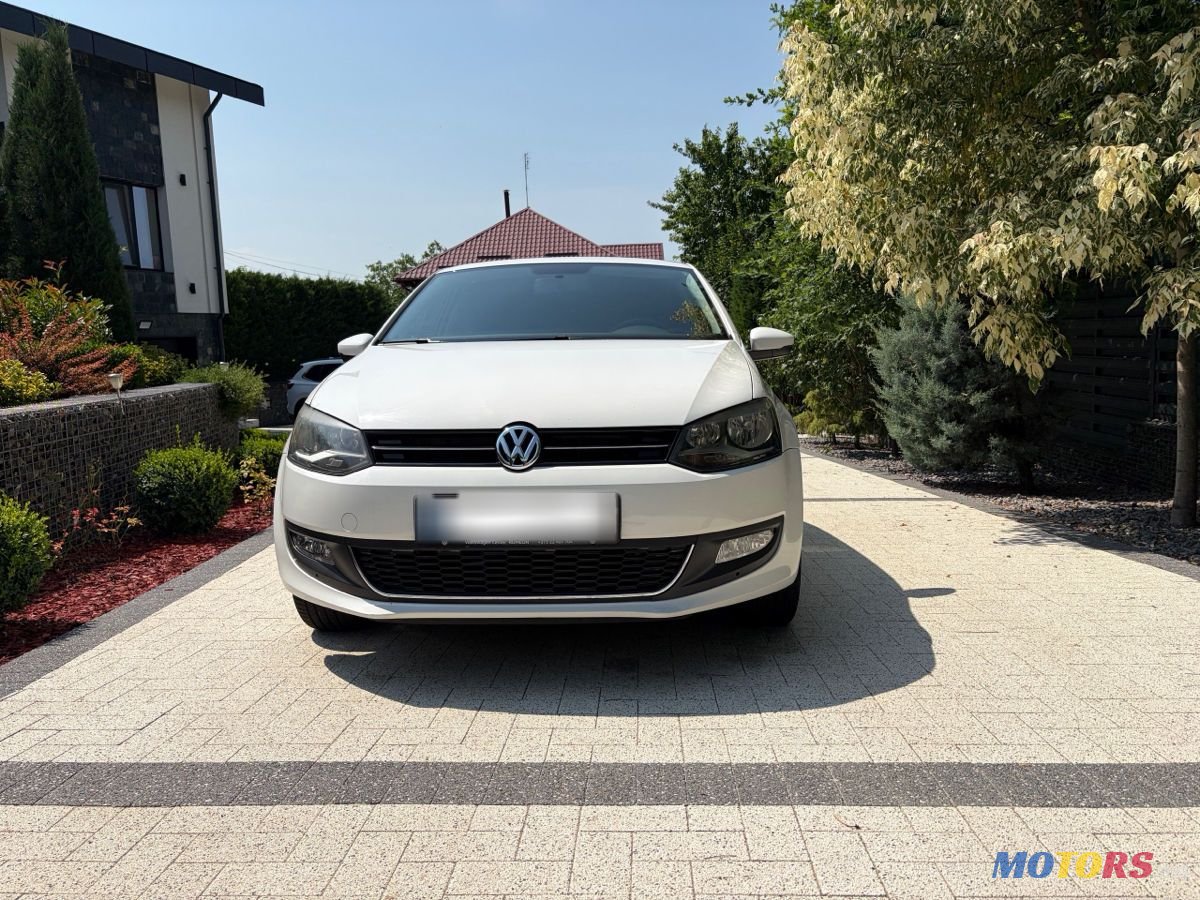 2013' Volkswagen Polo photo #2