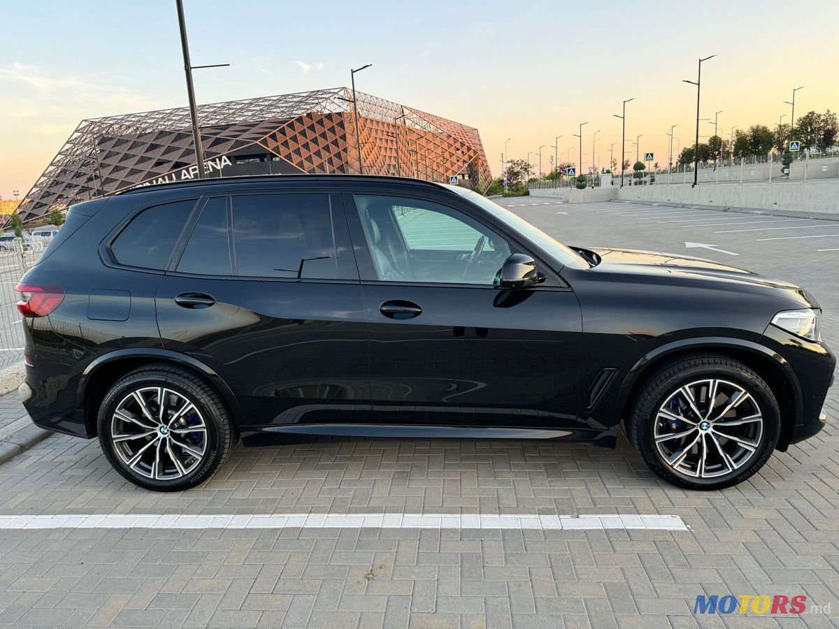 2020' BMW X5 photo #5