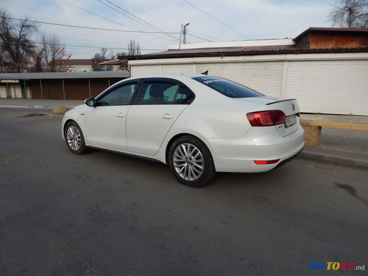 2013' Volkswagen Jetta photo #3