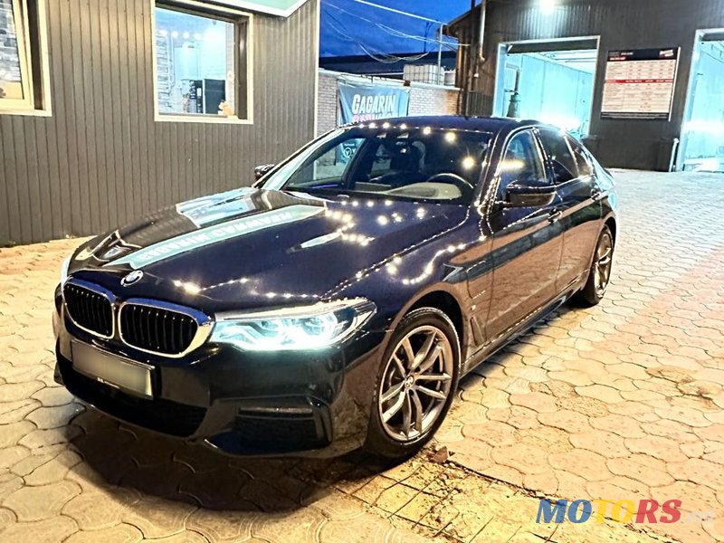 2019' BMW 5 Series photo #2