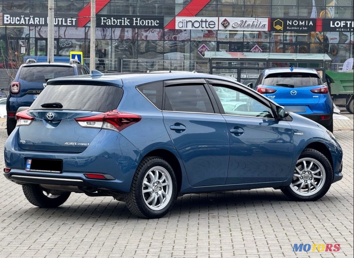 2016' Toyota Auris photo #2