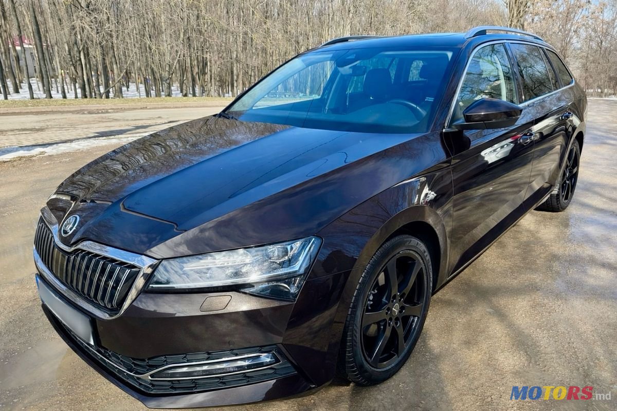 2021' Skoda Superb photo #4