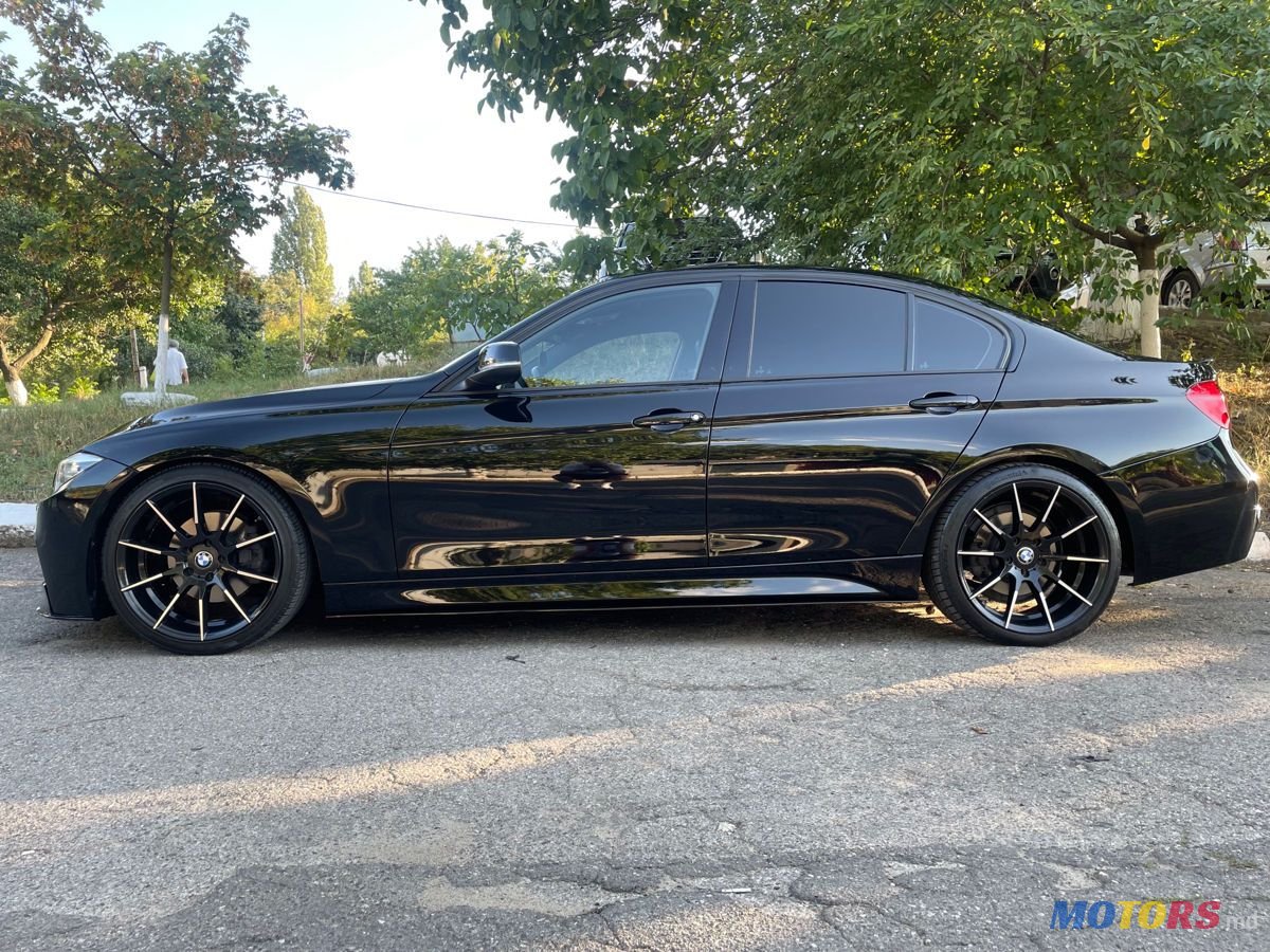2015' BMW 3 Series photo #4