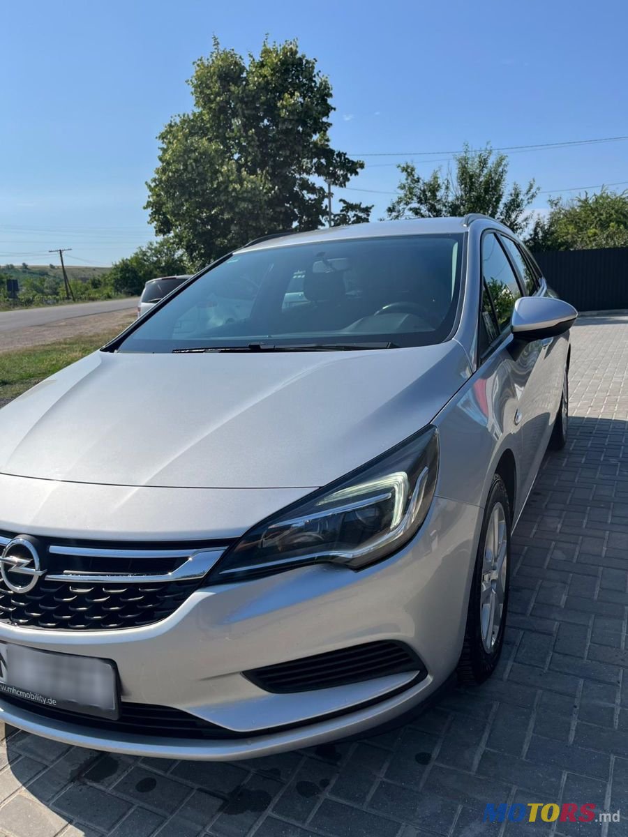 2017' Opel Astra photo #5