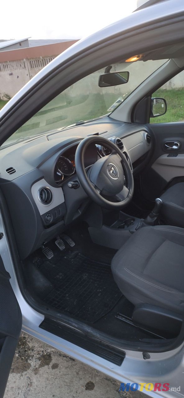 2013' Dacia Jogger photo #6