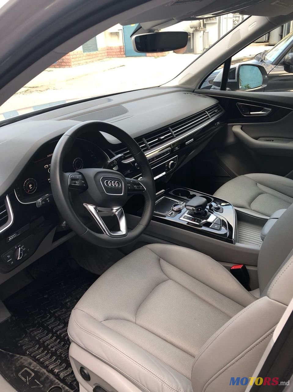 2015' Audi Q7 photo #4