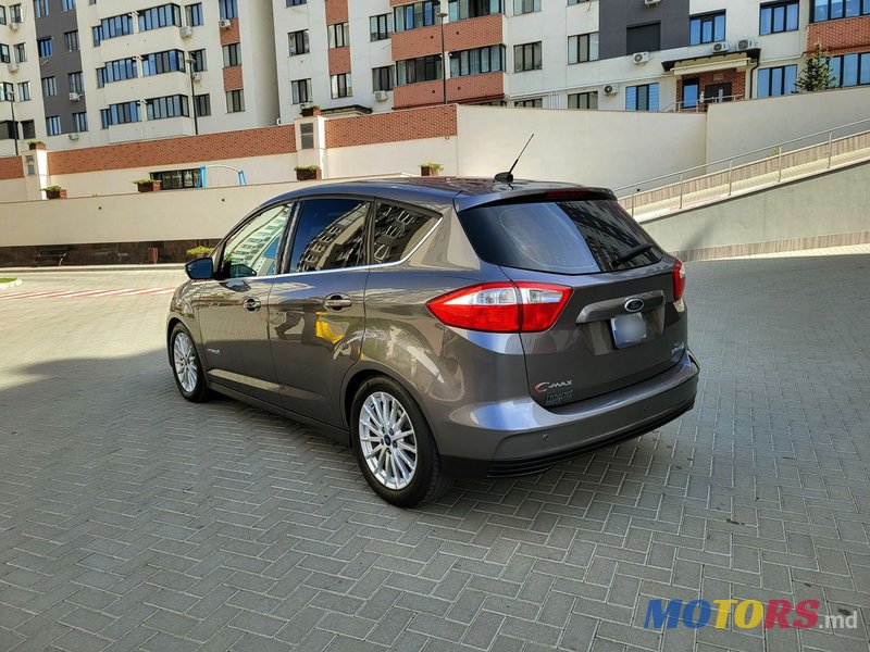 2013' Ford C-MAX photo #3