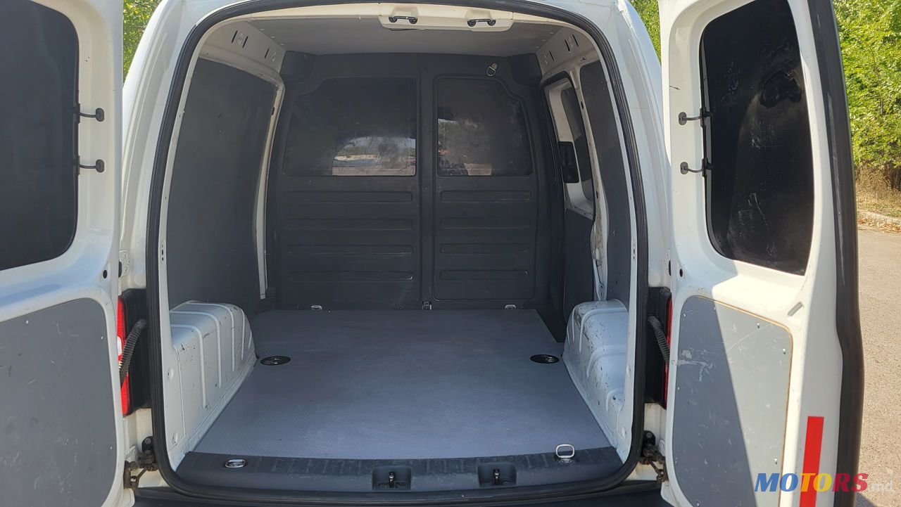 2012' Volkswagen Caddy photo #5