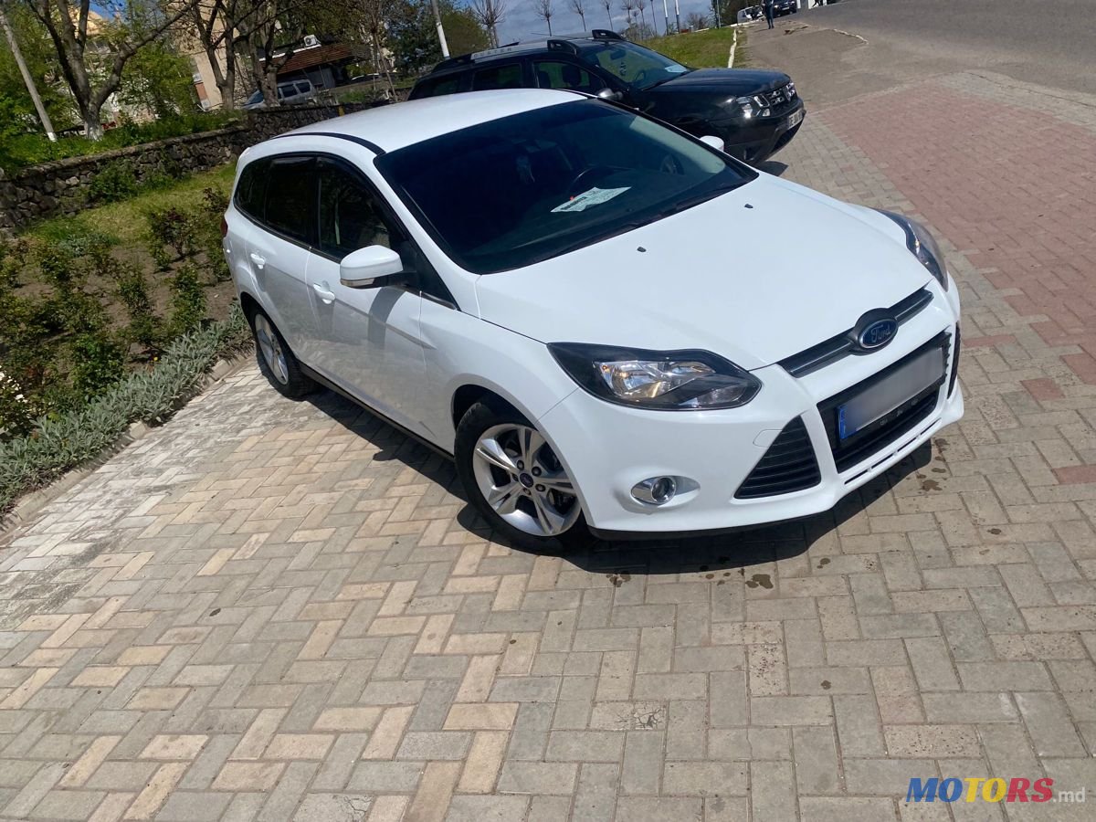 2014' Ford Focus photo #2