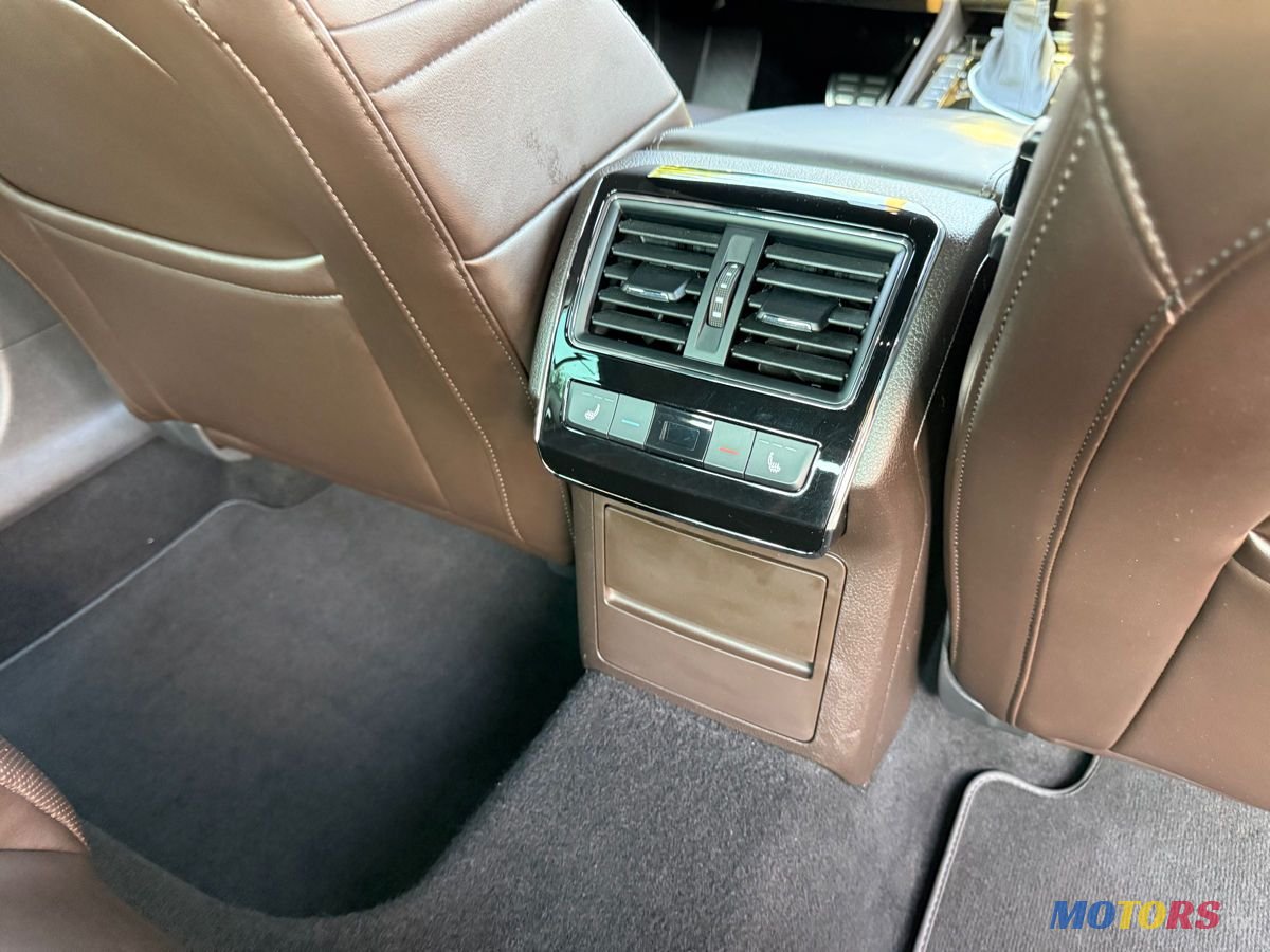 2021' Skoda Superb photo #5