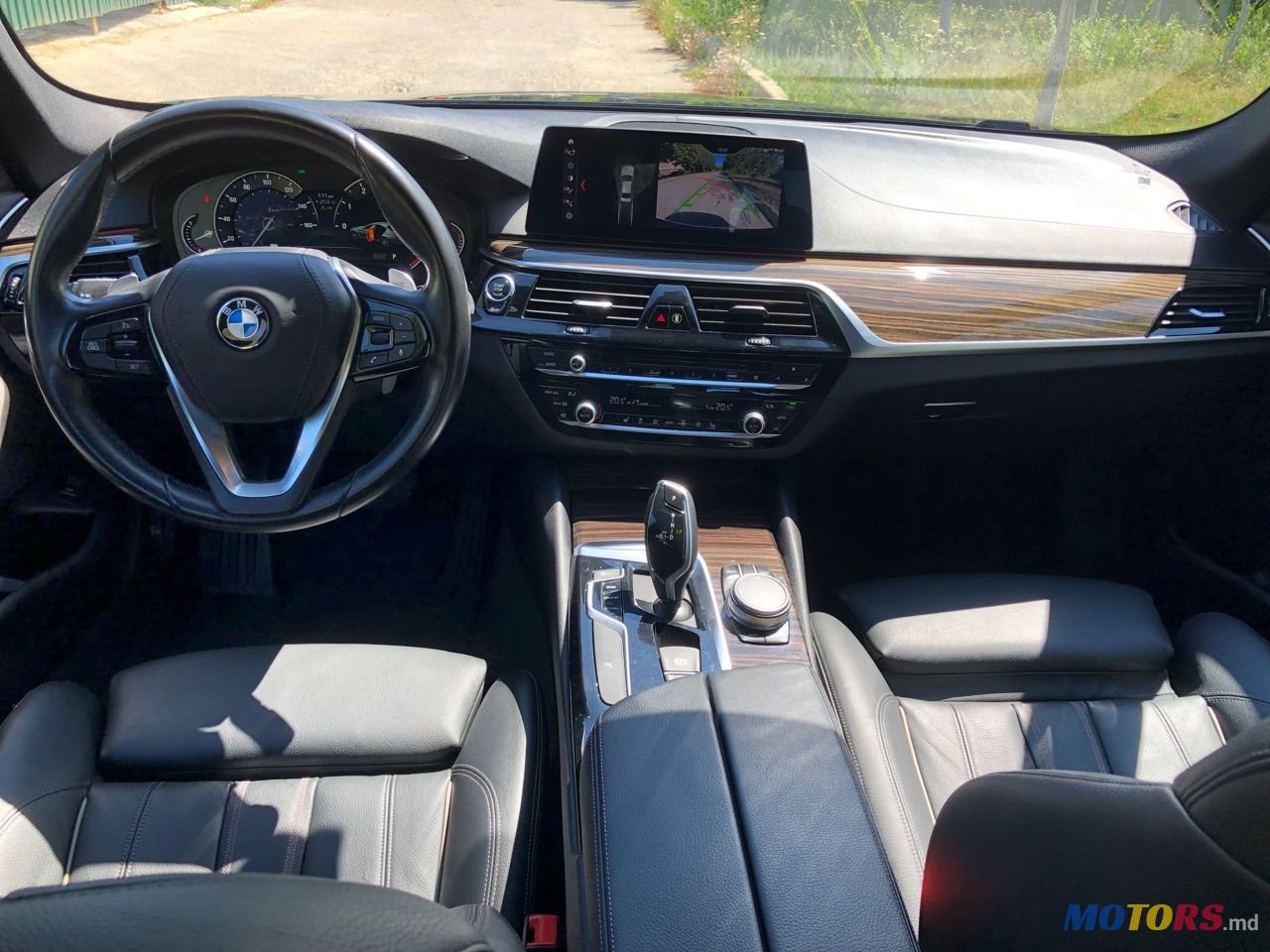 2019' BMW 5 Series photo #5