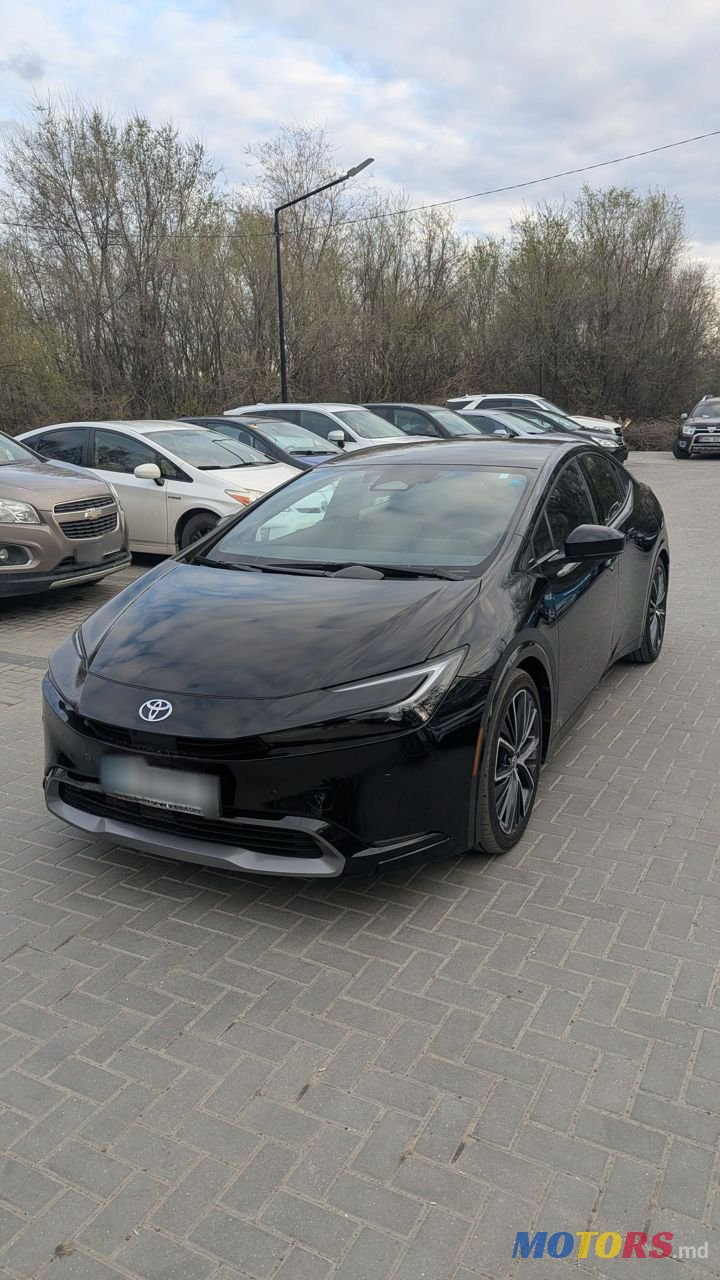 2024' Toyota Prius photo #2