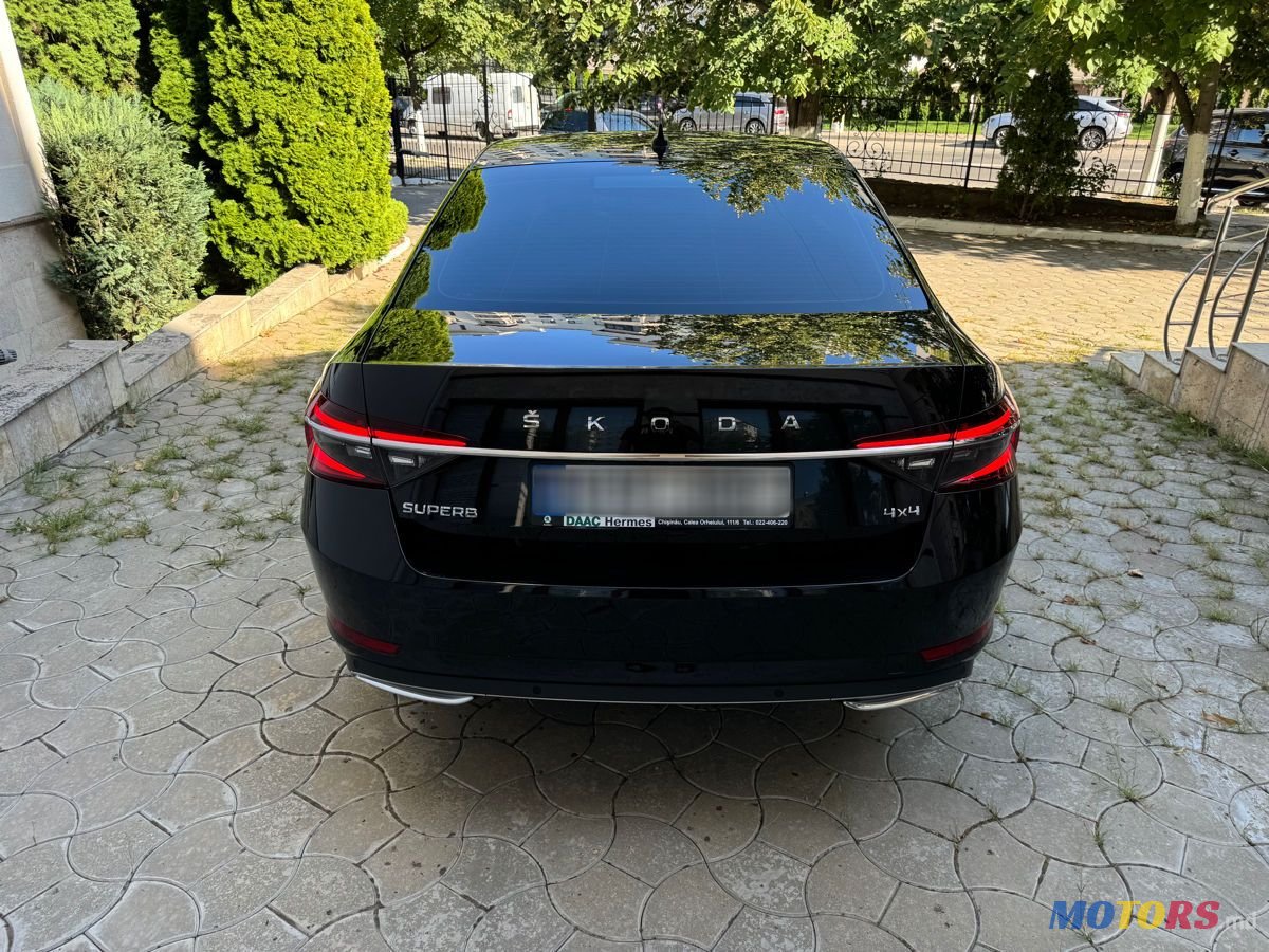 2019' Skoda Superb photo #3