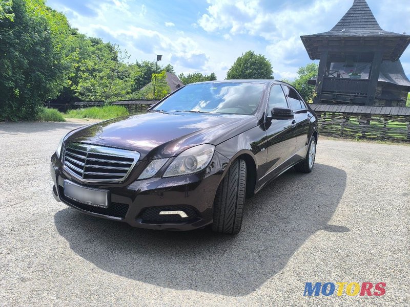 2009' Mercedes-Benz E-Class photo #4