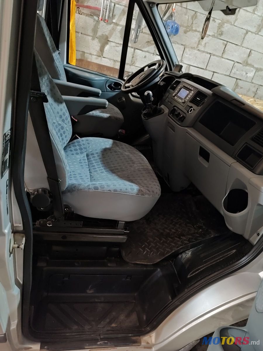 2010' Ford Transit Connect photo #5