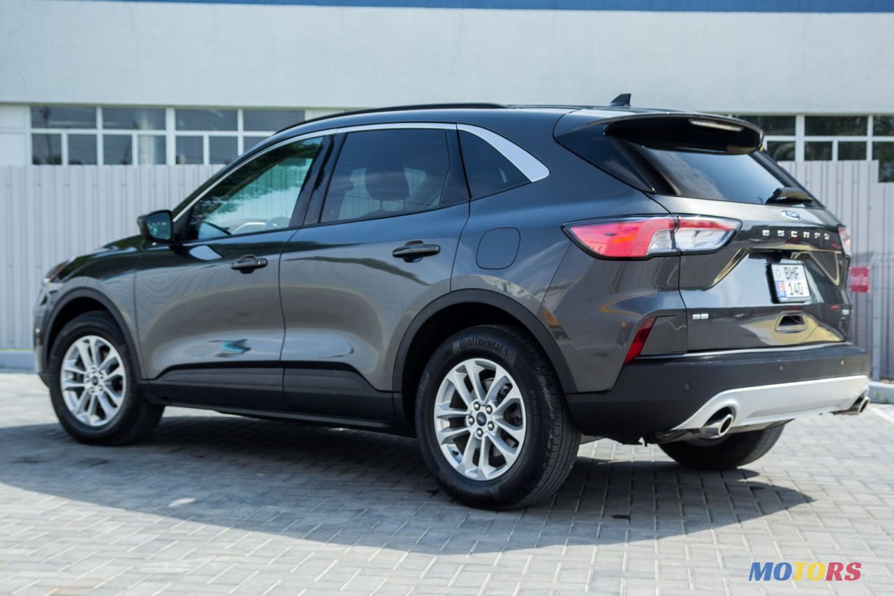 2020' Ford Kuga photo #4