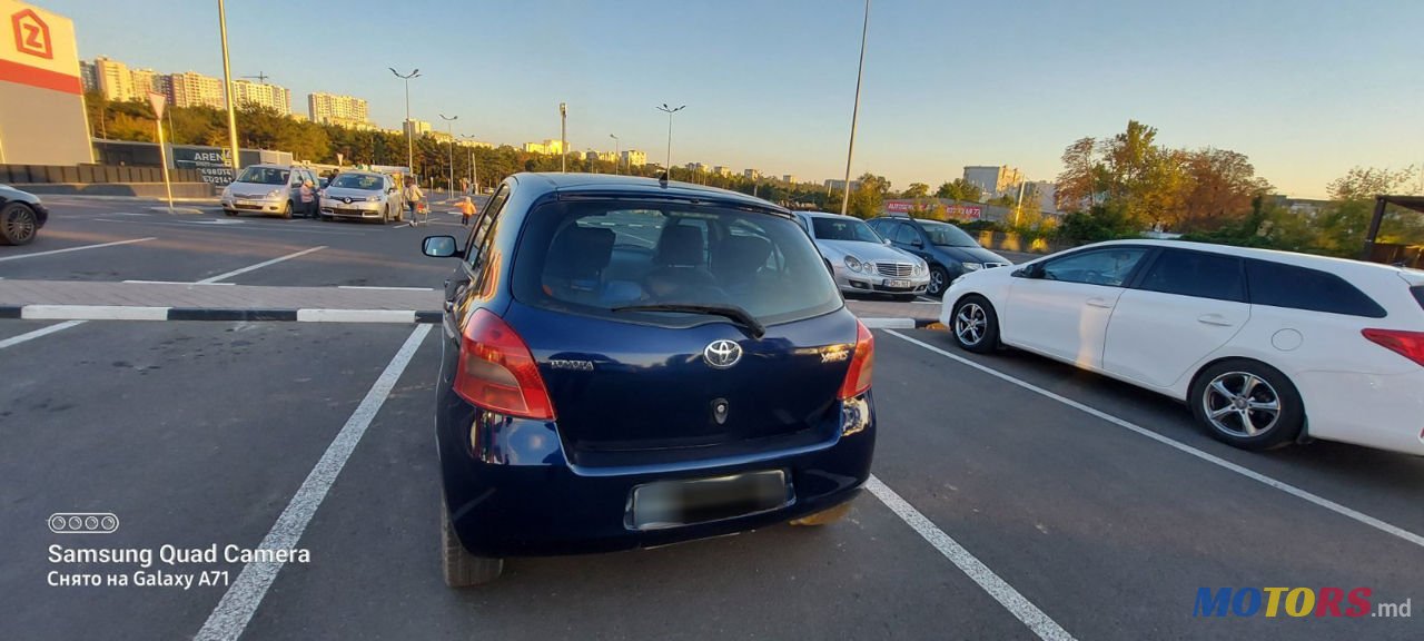 2007' Toyota Yaris photo #7