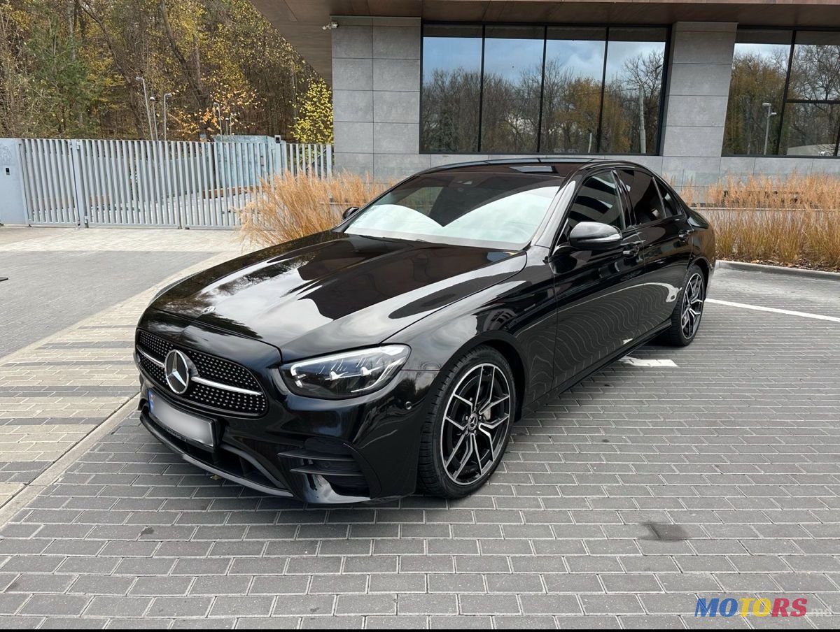 2020' Mercedes-Benz E-Class photo #1