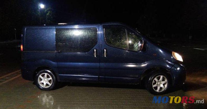 2002' Opel Vivaro photo #1