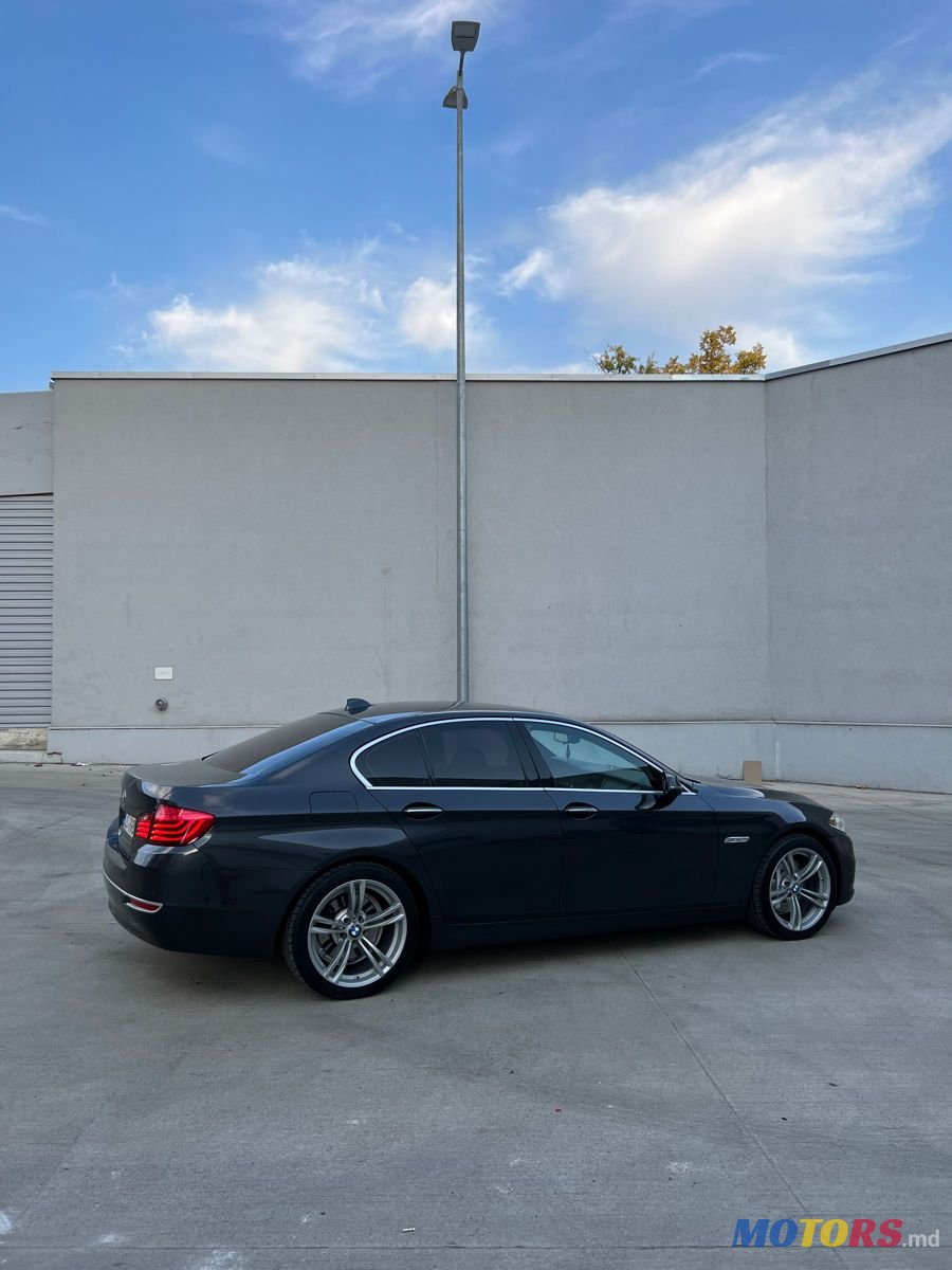2014' BMW 5 Series photo #4