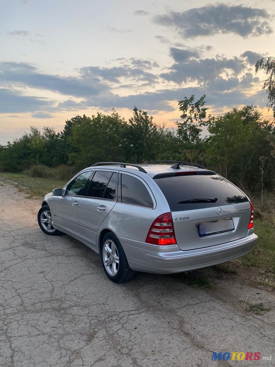 2004' Mercedes-Benz C Класс photo #4