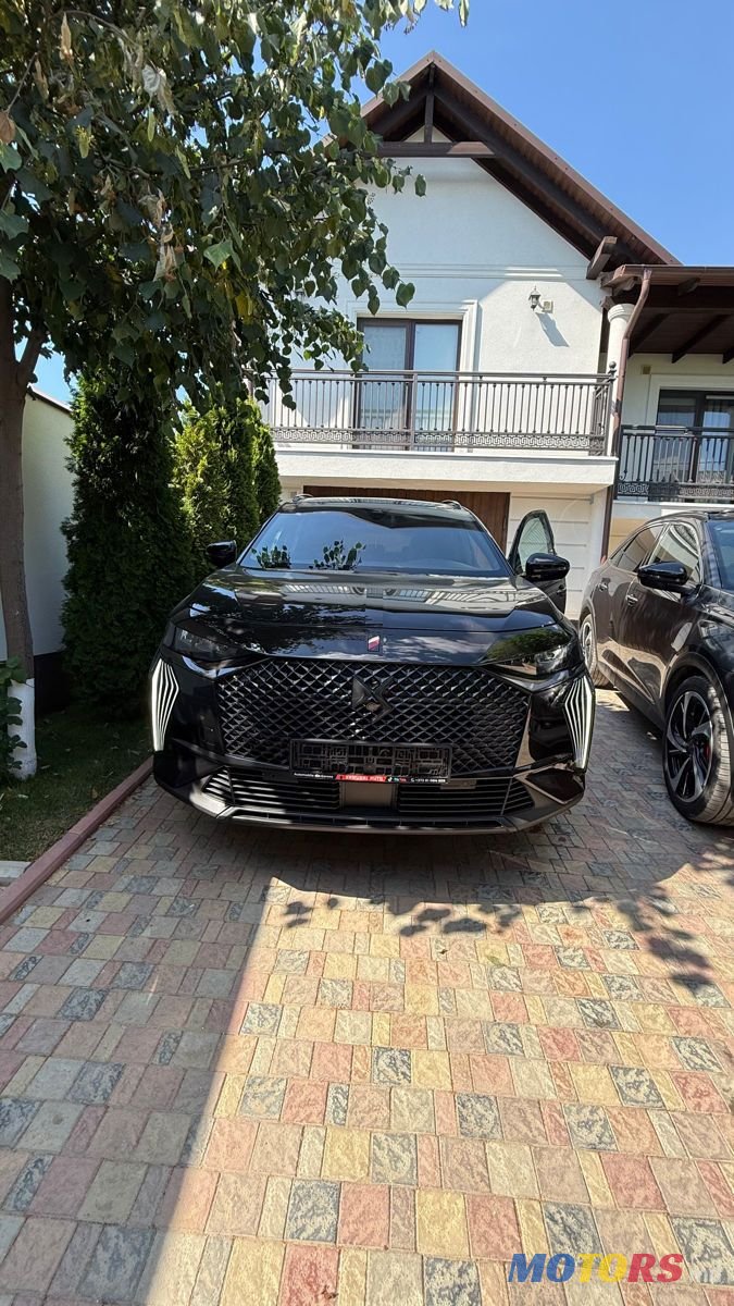2023' Peugeot 3008 photo #3