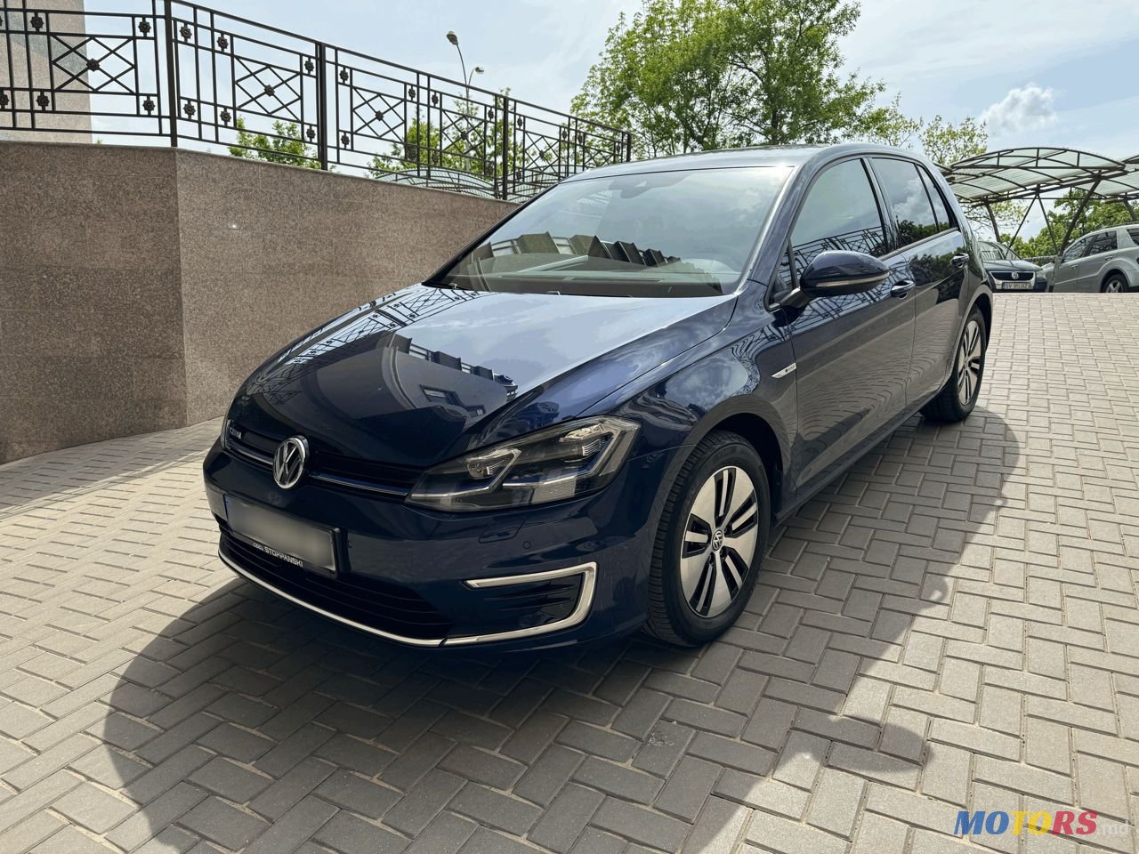 2018' Volkswagen Golf photo #3