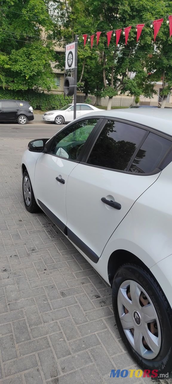 2009' Renault Megane photo #4