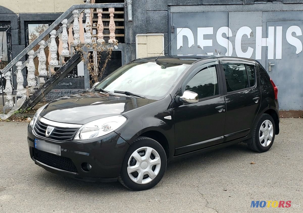 2010' Dacia Sandero photo #3