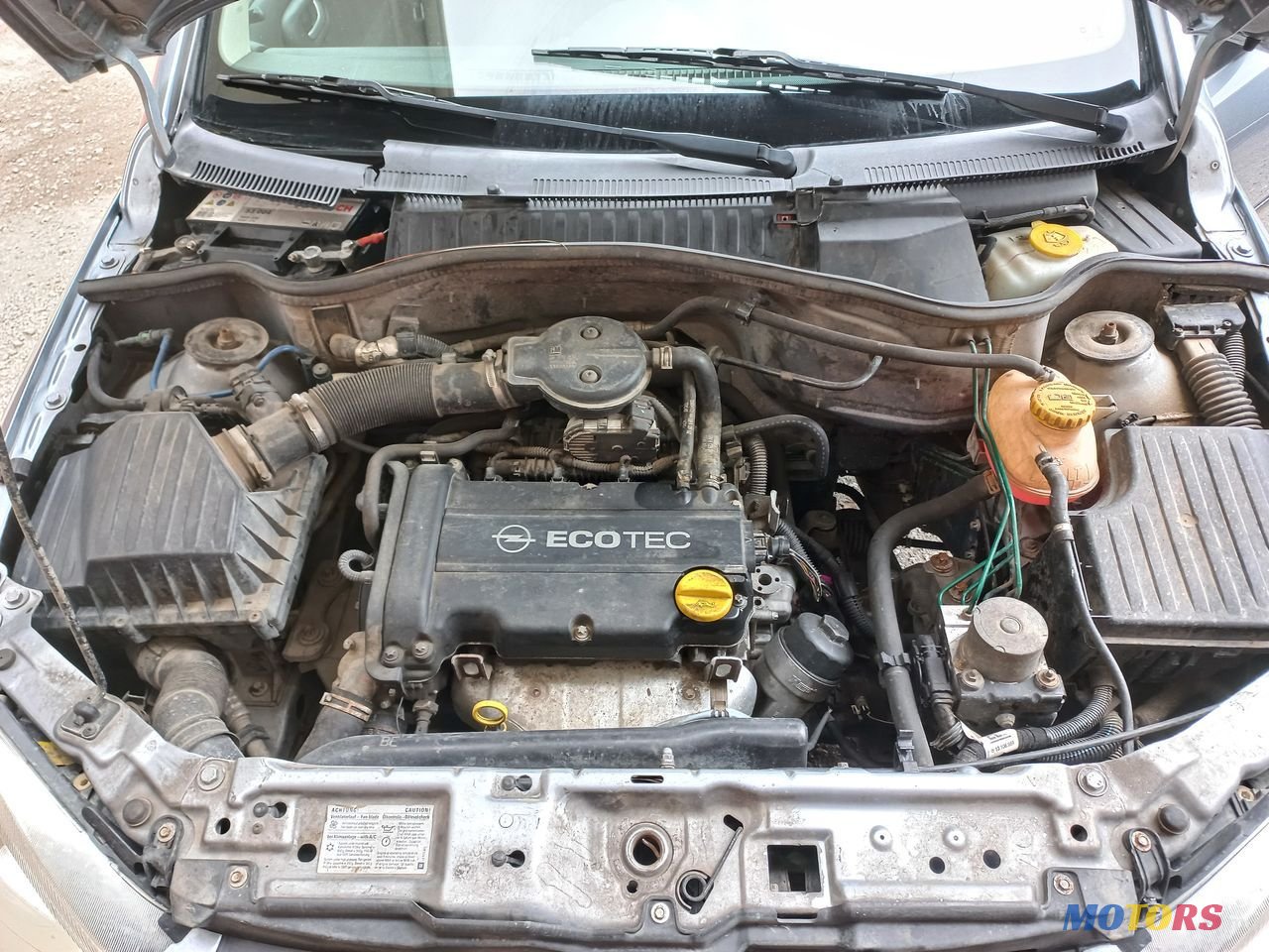 2004' Opel Corsa photo #2